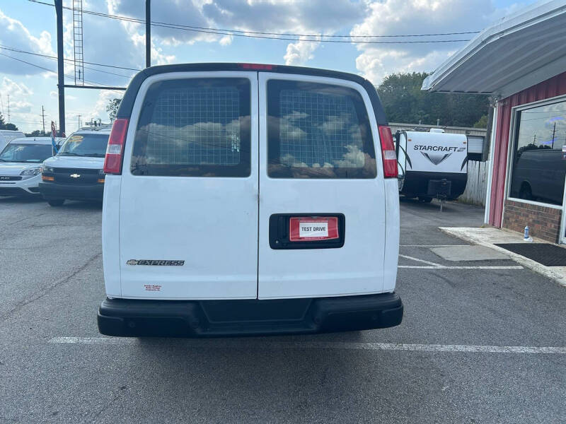 2020 Chevrolet Express 2500