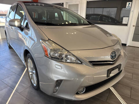 2014 Toyota Prius v Five