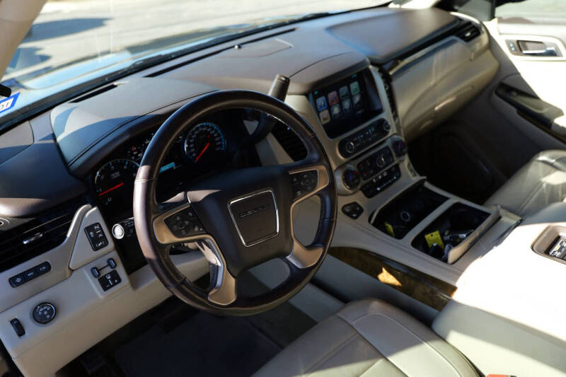 2017 GMC Yukon Denali