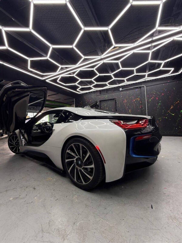 2016 BMW i8