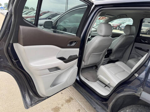 2017 GMC Acadia SLT-1