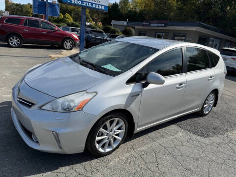 2012 Toyota Prius v Three