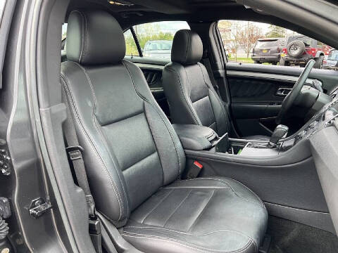 2015 Ford Taurus SEL