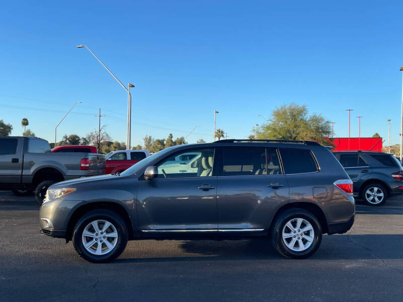 2013 Toyota Highlander SE