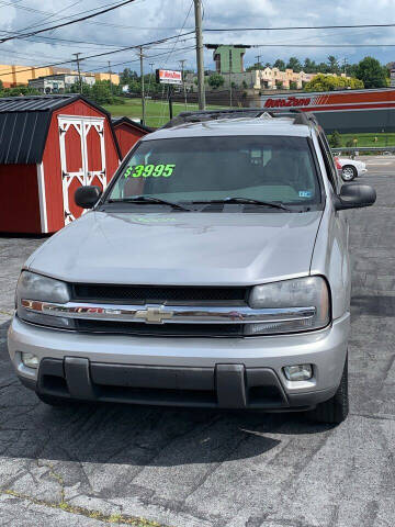 2006 Chevrolet TrailBlazer for sale at Country Auto Sales Inc. in Bristol VA