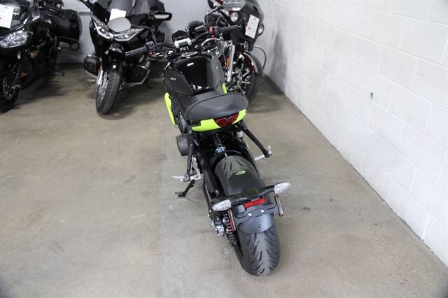 2024 Triumph Trident 66
