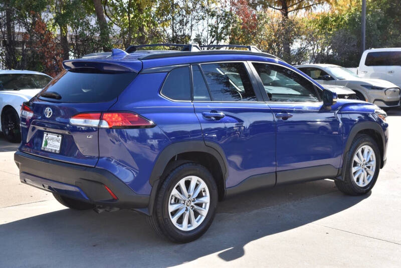 2024 Toyota Corolla Cross LE