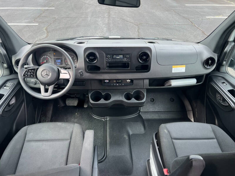 2022 Mercedes-Benz Sprinter 2500