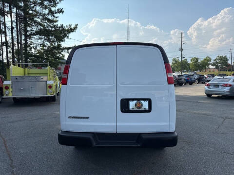 2019 Chevrolet Express 2500