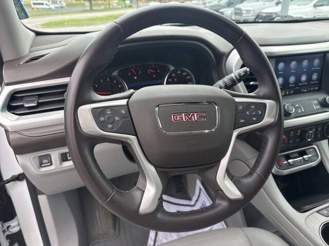 2023 GMC Acadia SLT