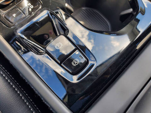 2026 Volvo XC40 B4 Plus