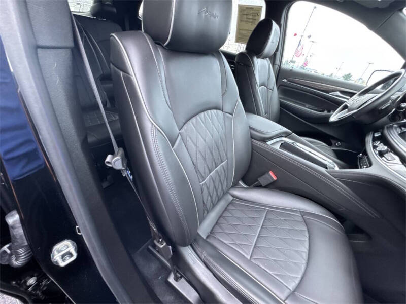 2022 Buick Enclave Avenir