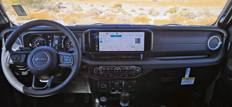 2025 Jeep Gladiator High Tide