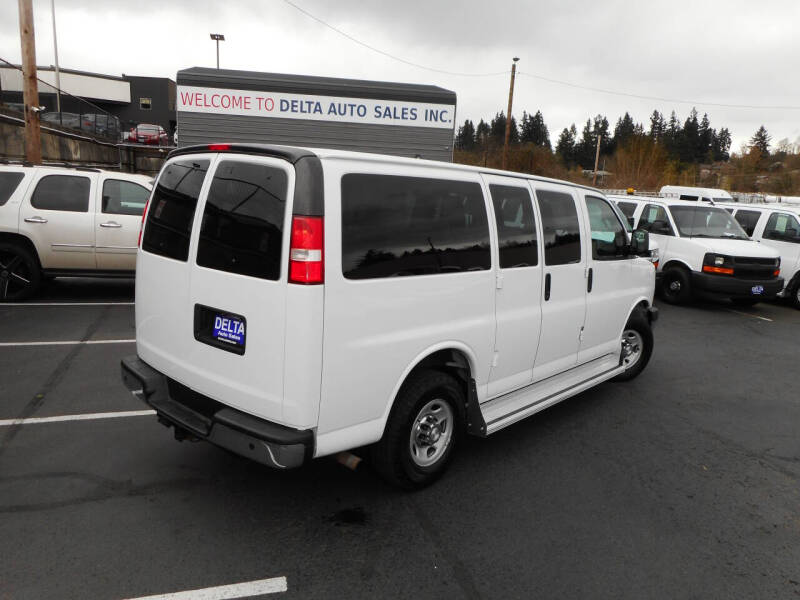 2017 Chevrolet Express LT 3500