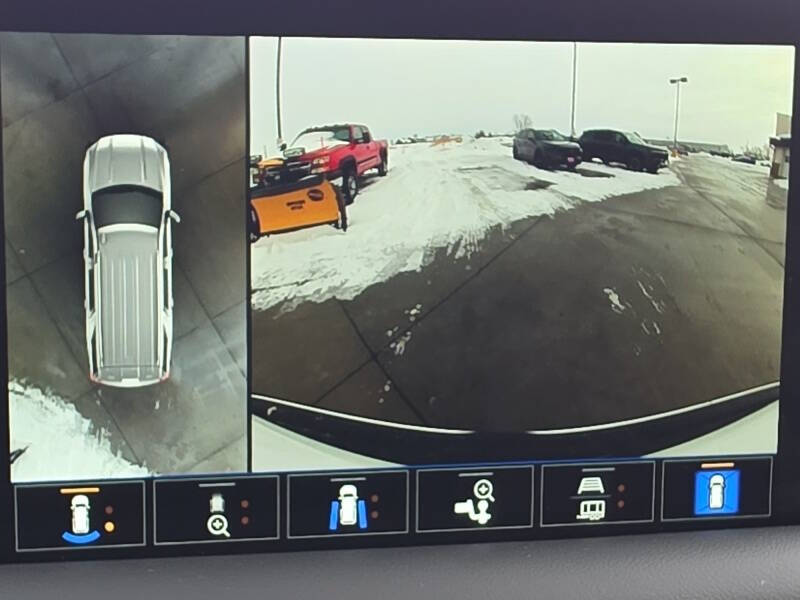 2023 GMC Yukon XL SLT