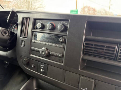 2024 GMC Savana 2500