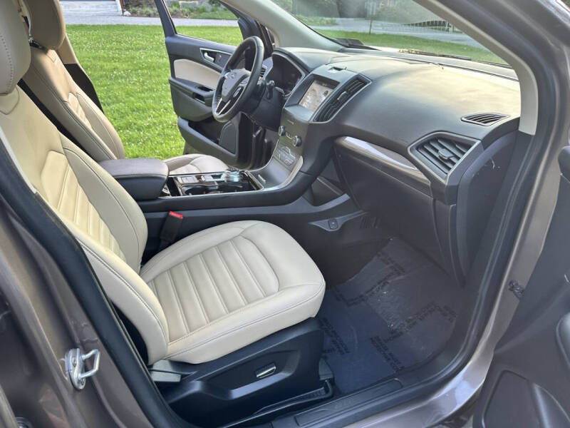2019 Ford Edge SEL