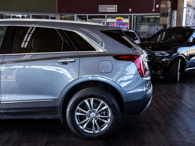 2022 Cadillac XT5 Premium Luxury