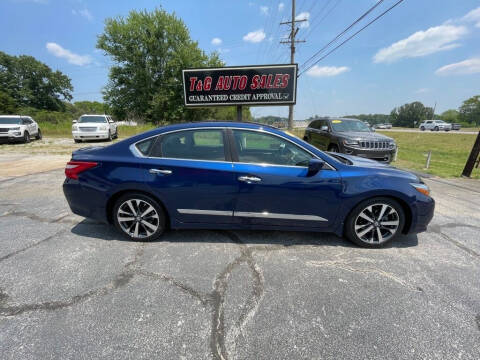 2016 Nissan Altima for sale at T & G Auto Sales in Florence AL