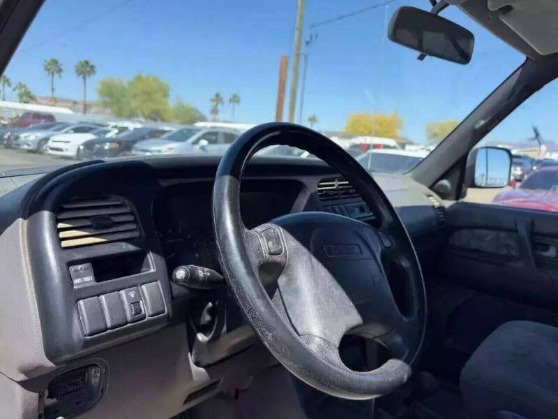 2000 Isuzu Trooper S