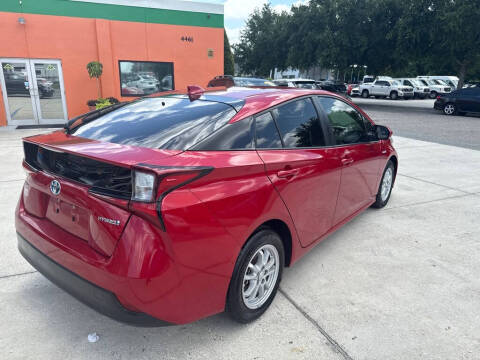 2020 Toyota Prius LE