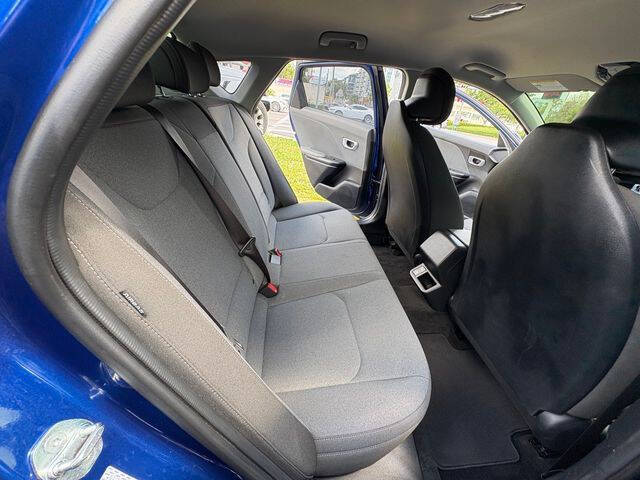 2025 Kia K4 LX