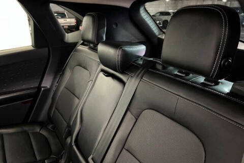 2020 Ford Escape Hybrid Titanium