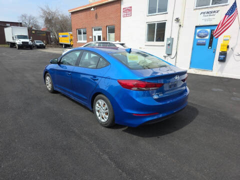 2017 Hyundai Elantra SE
