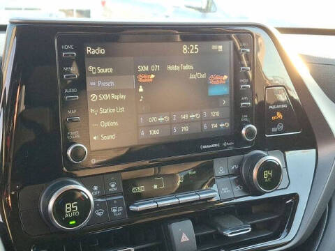 2020 Toyota Highlander LE