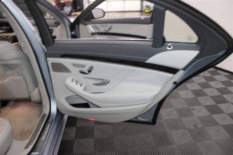2015 Mercedes-Benz S-Class S 550