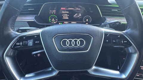 2019 Audi e-tron quattro Premium Plus