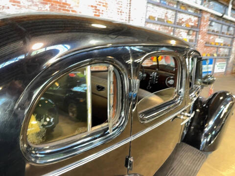 1936 Oldsmobile F-36