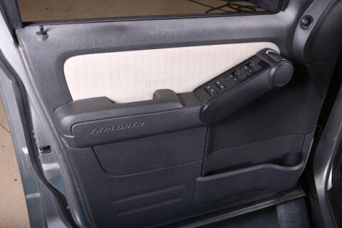 2008 Ford Explorer Sport Trac XLT