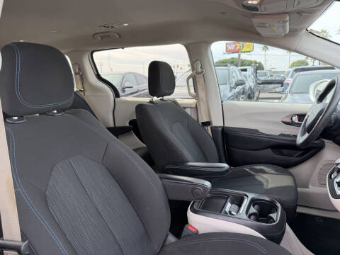 2021 Chrysler Pacifica Touring