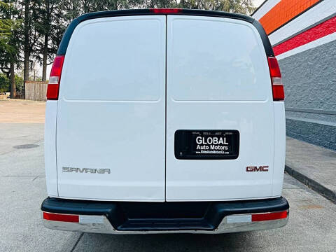 2017 GMC Savana 3500