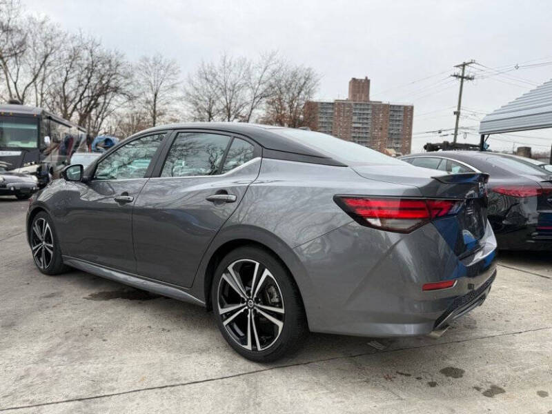 2022 Nissan Sentra SR