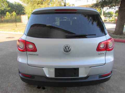 2011 Volkswagen Tiguan S
