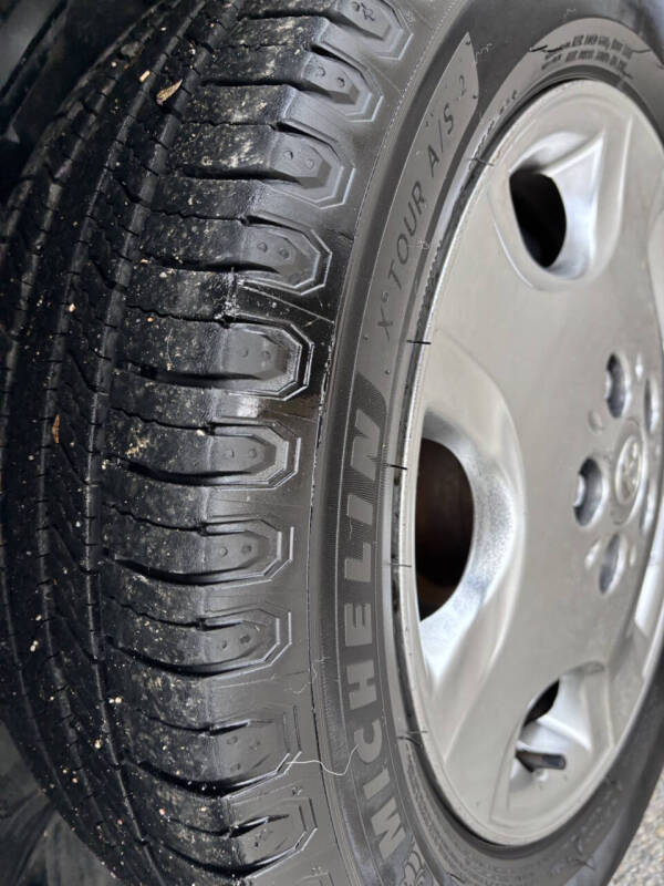 2004 Toyota Avalon XLS