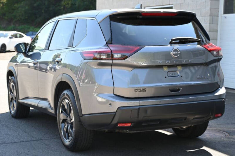 2024 Nissan Rogue SV