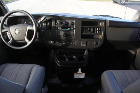2025 Chevrolet Express 3500