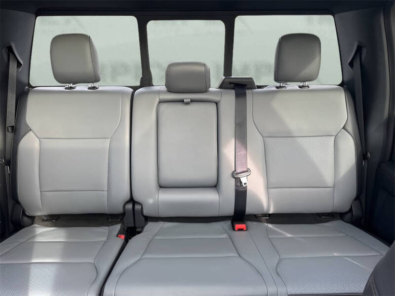 2022 Ford F-150 Lightning Lariat