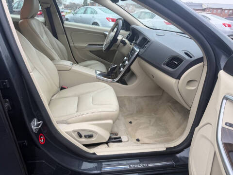 2015 Volvo V60 T5 Drive-E Premier