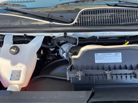 2023 Chevrolet Express 2500