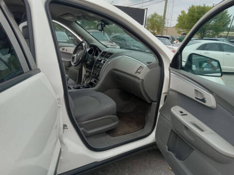 2012 Chevrolet Traverse LS