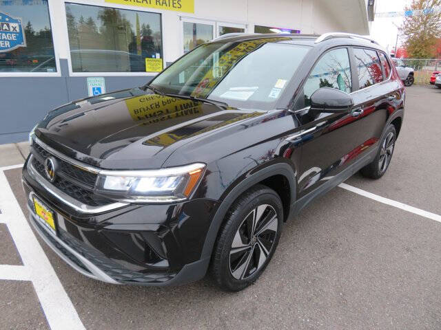 2024 Volkswagen Taos SE 4Motion