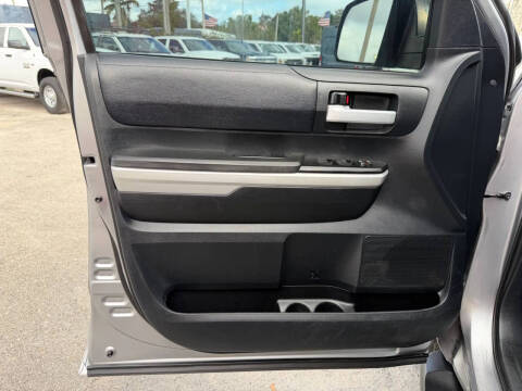 2018 Toyota Tundra SR5