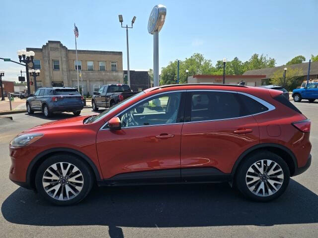 2020 Ford Escape Hybrid Titanium