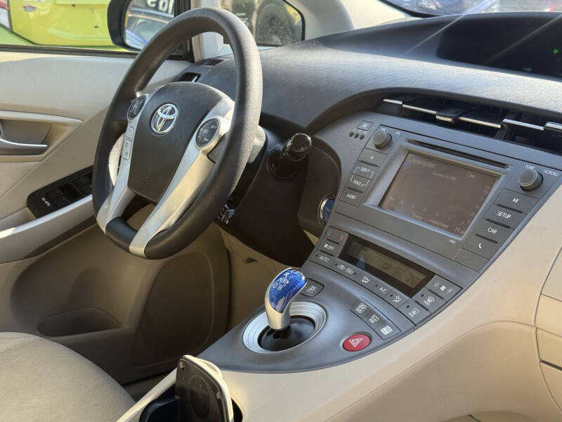 2014 Toyota Prius Three