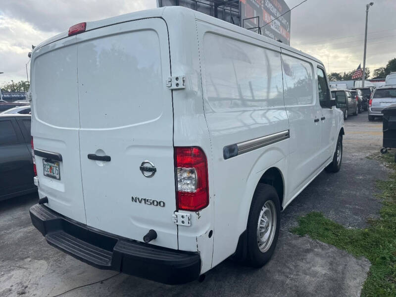 2016 Nissan NV 1500 S