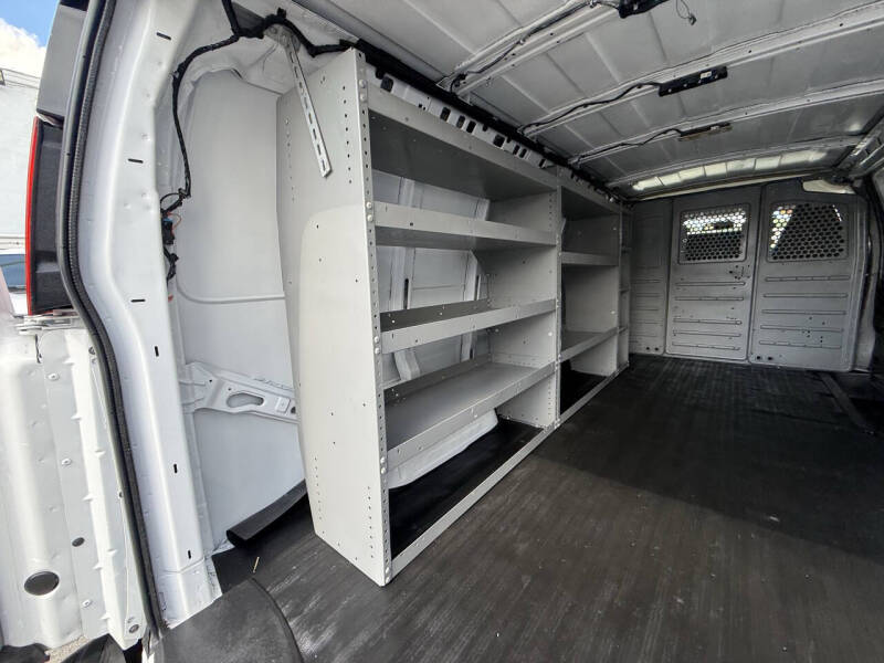 2018 GMC Savana 2500